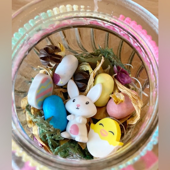 Ostara Spring Equinox Mini Altar celebration. A time of rebirth. - Picture 4 of 14